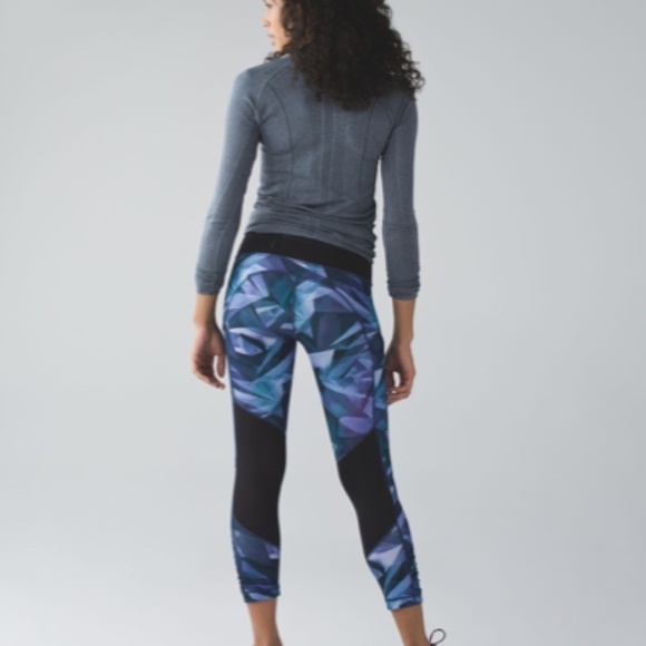 Lululemon Speed Crop Pretty Prism Multi / Black - Picture 6 of 6